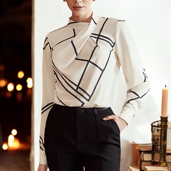 NWT Women's Geometric-Print Blouse - Picture 2 of 16